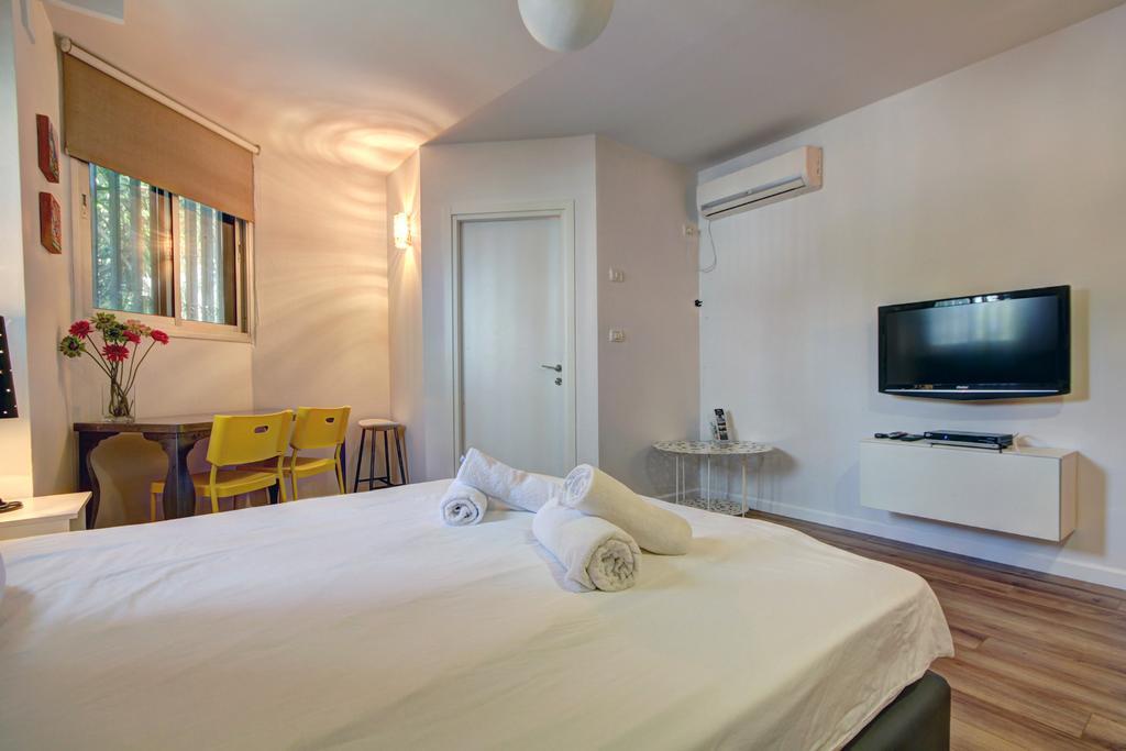 Geula Beach Тел Авив Стая снимка